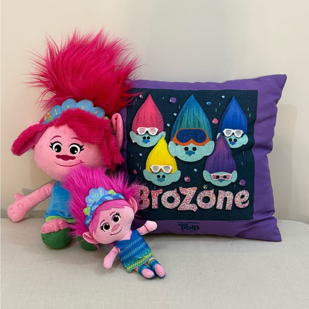 Trolls Plush Poppy Dolls and Pillow Set